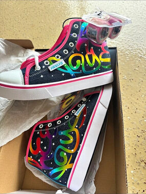 Heelys Velocity 2.0 Girls US 5 Black & Multicolor Sneakers NWT
